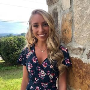 Meet your Posher, Lauren